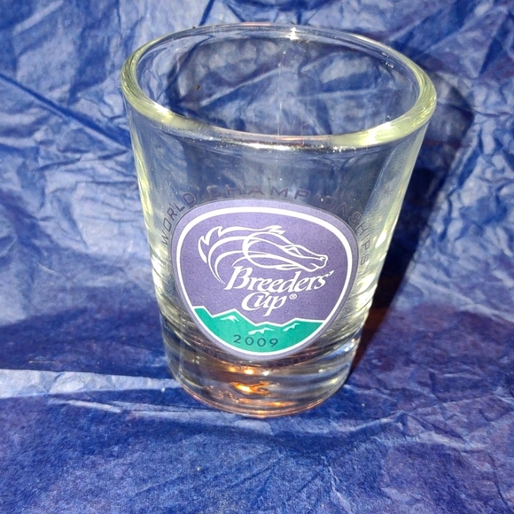 Vintage collectible shot glass 2009 breeders cup